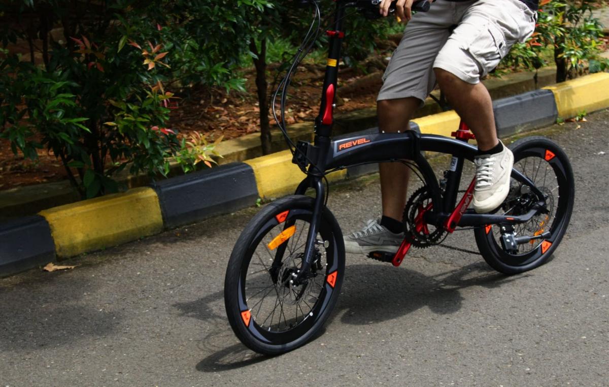 Jenis Ban Sepeda Road Bike untuk Berbagai Kondisi Jalan